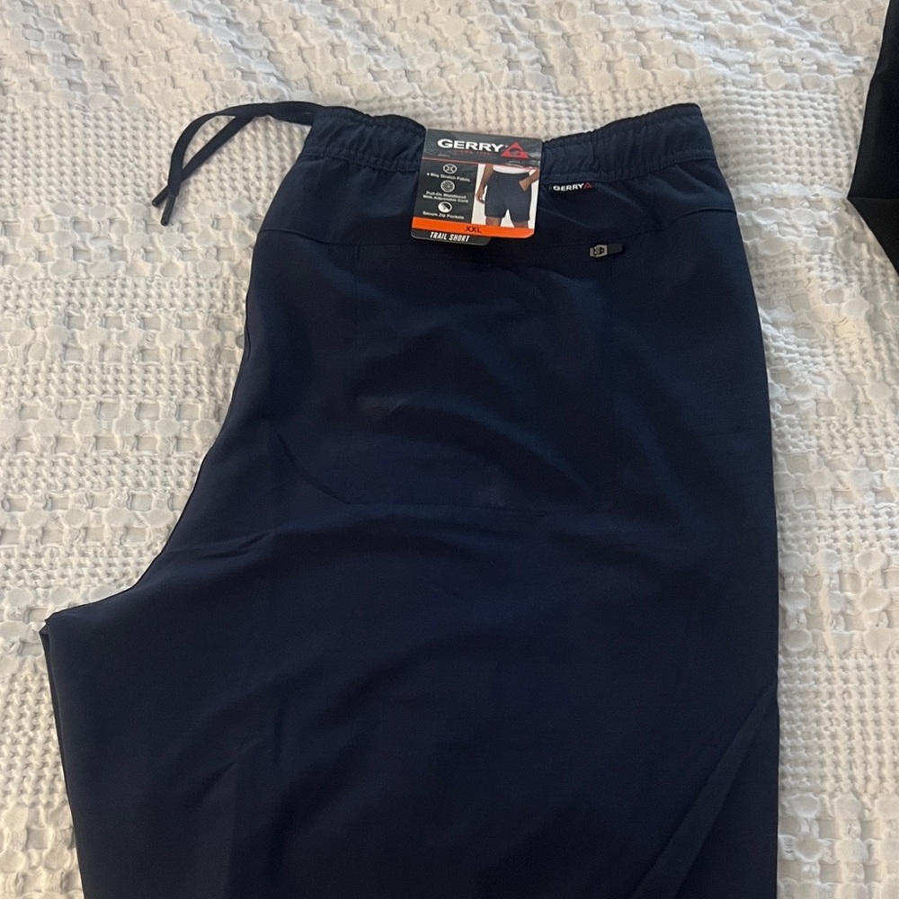 Gerry Weber Men's Navy trail shorts